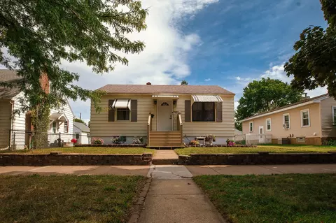 1822 Avon, La Crosse, WI 54603