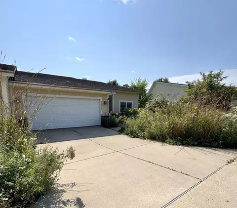 3135 Wetland, East Troy, WI 53120