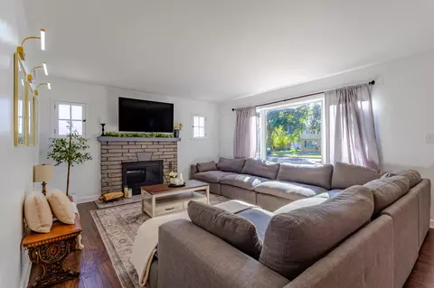 3260 N 95th, Milwaukee, WI 53222