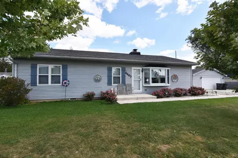 6407 247th, Paddock Lake, WI 53168
