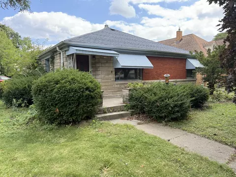 3780 N 101st, Wauwatosa, WI 53222