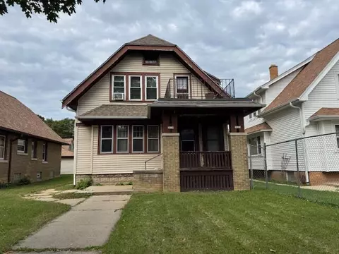 3019 N 52nd #3021, Milwaukee, WI 53210