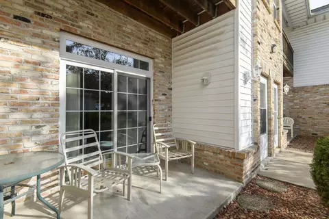4300 W Grange #5, Greenfield, WI 53220
