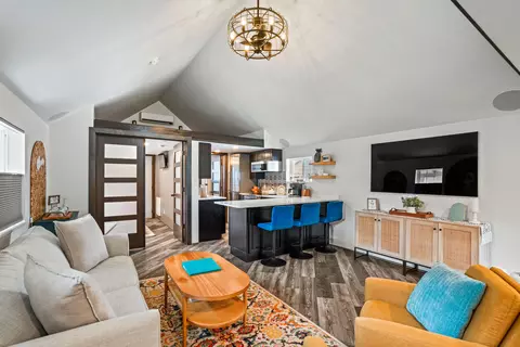 147 N 70th, Milwaukee, WI 53213
