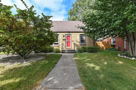 2457 S 59th, West Allis, WI 53219