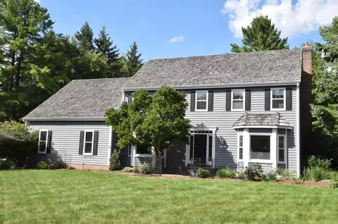 389 Juniper, Delafield, WI 53018