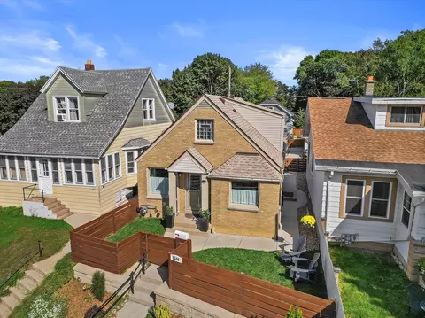 3508 S Howell, Milwaukee, WI 53207