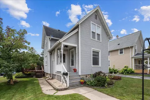 25 Edna, Plymouth, WI 53073