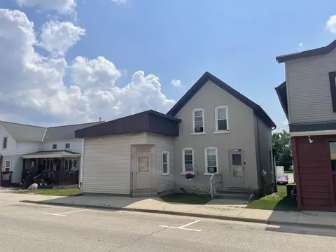 219 Main #221A, Kewaskum, WI 53040