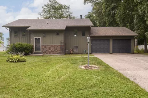362 Hilltop, Juneau, WI 53039