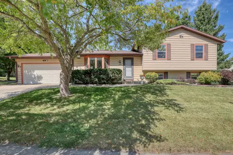2150 Kensington, Waukesha, WI 53188