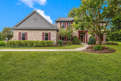 935 Auburn, Brookfield, WI 53045