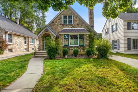 2908 N 69th, Milwaukee, WI 53210