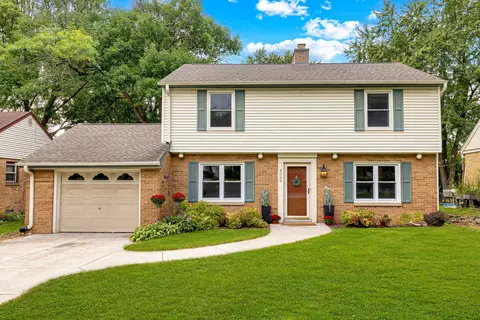 4069 N 111th, Wauwatosa, WI 53222