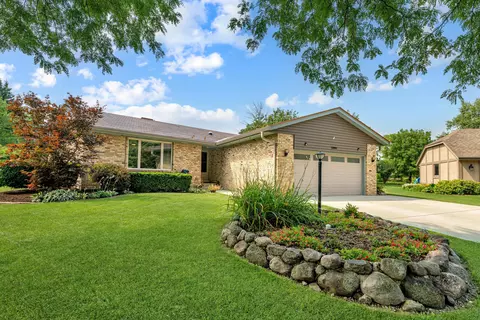 12890 W Scarborough, New Berlin, WI 53151