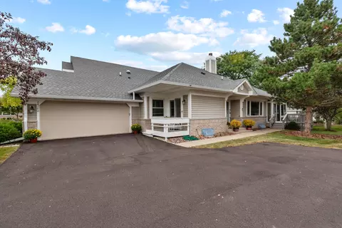 14166 W Waters Edge, New Berlin, WI 53151