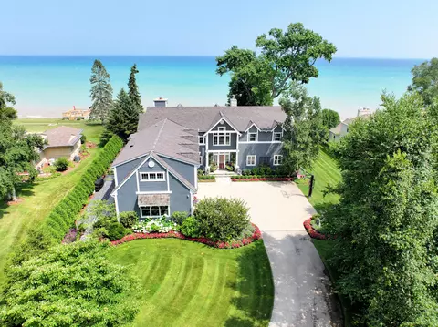 8100 N N Bch, Fox Point, WI 53217
