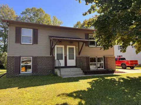 640 S Colonial #642, Saukville, WI 53080
