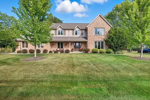 4253 Lake Mdw, Wind Point, WI 53402