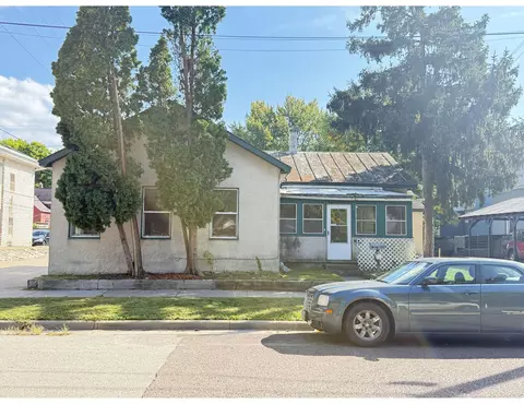 912 Cameron, La Crosse, WI 54601