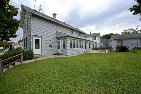 915 N Second, Watertown, WI 53098
