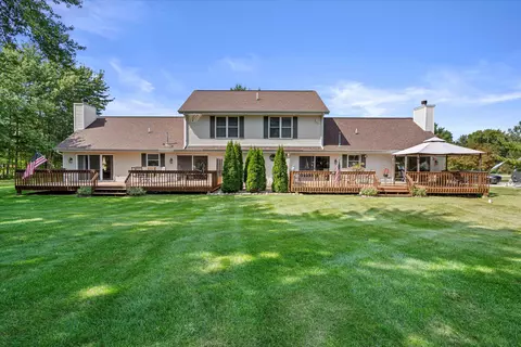 w380n6368 Florence #W380N6370, Oconomowoc, WI 53066