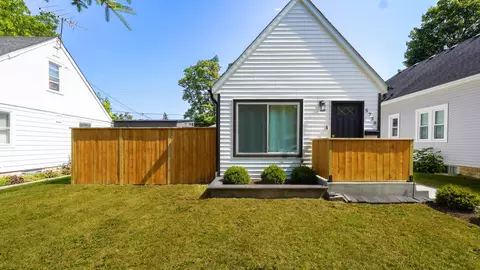 5738 N 38th, Milwaukee, WI 53209