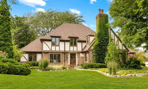 305 Sheffield, Brookfield, WI 53005
