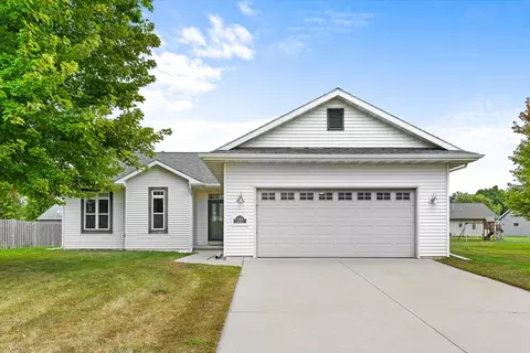 1741 Jaimee, Omro, WI 54963
