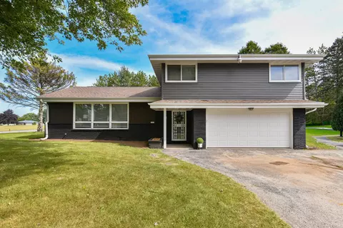 7000 N 100th, Milwaukee, WI 53224
