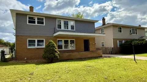 5922 N 84th #5924, Milwaukee, WI 53225