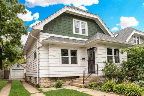 3173 N Pierce, Milwaukee, WI 53212