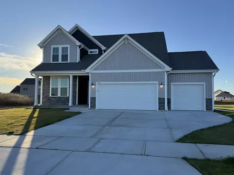 1690 Whalen, Oconomowoc, WI 53066