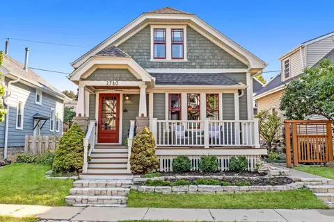 2780 S Delaware, Milwaukee, WI 53207