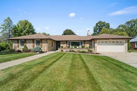 n87w15786 Belleview, Menomonee Falls, WI 53051