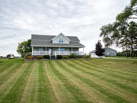 10908 S S Un, Centerville, WI 53063