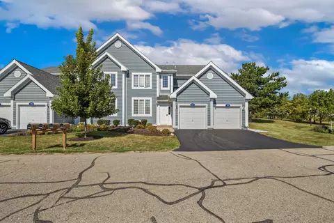 1076 Lakeland #955, Geneva, WI 53147