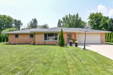17615 Continental, Brookfield, WI 53045