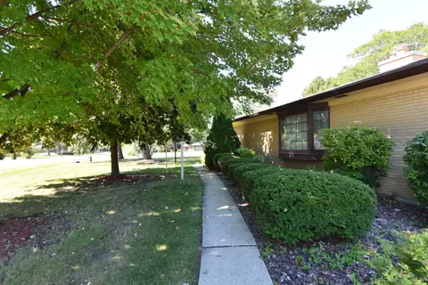 3421 Twin, Racine, WI 53406