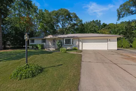 3253 S 147th, New Berlin, WI 53151
