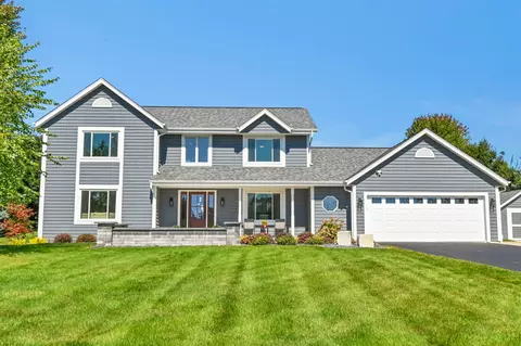 21380 W Lawnsdale, New Berlin, WI 53146