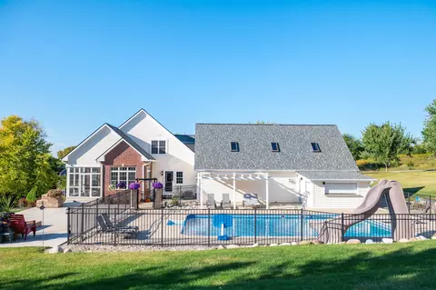 n42w33349 Glen Vw, Nashotah, WI 53058