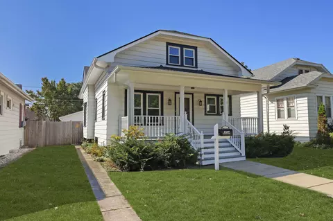 3409 Wright, Racine, WI 53405