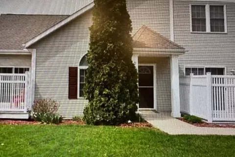 2815 Edwards #D, East Troy, WI 53120