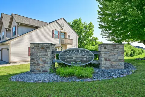 8620 S Stratford, Oak Creek, WI 53154