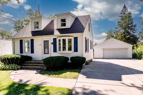 1419 Kremer, Racine, WI 53402