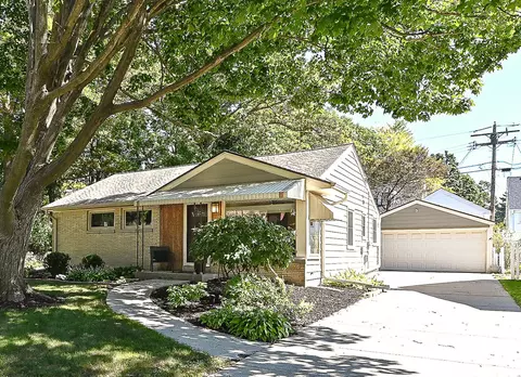 532 N 117th, Wauwatosa, WI 53226