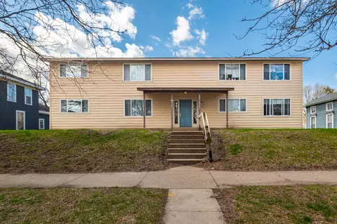 215 Avon, La Crosse, WI 54603