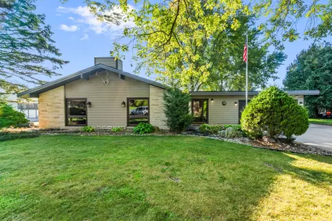 w279s8820 Lookout, Mukwonago, WI 53149