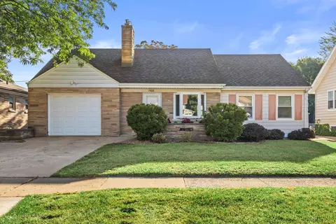 7409 Pershing, Kenosha, WI 53142